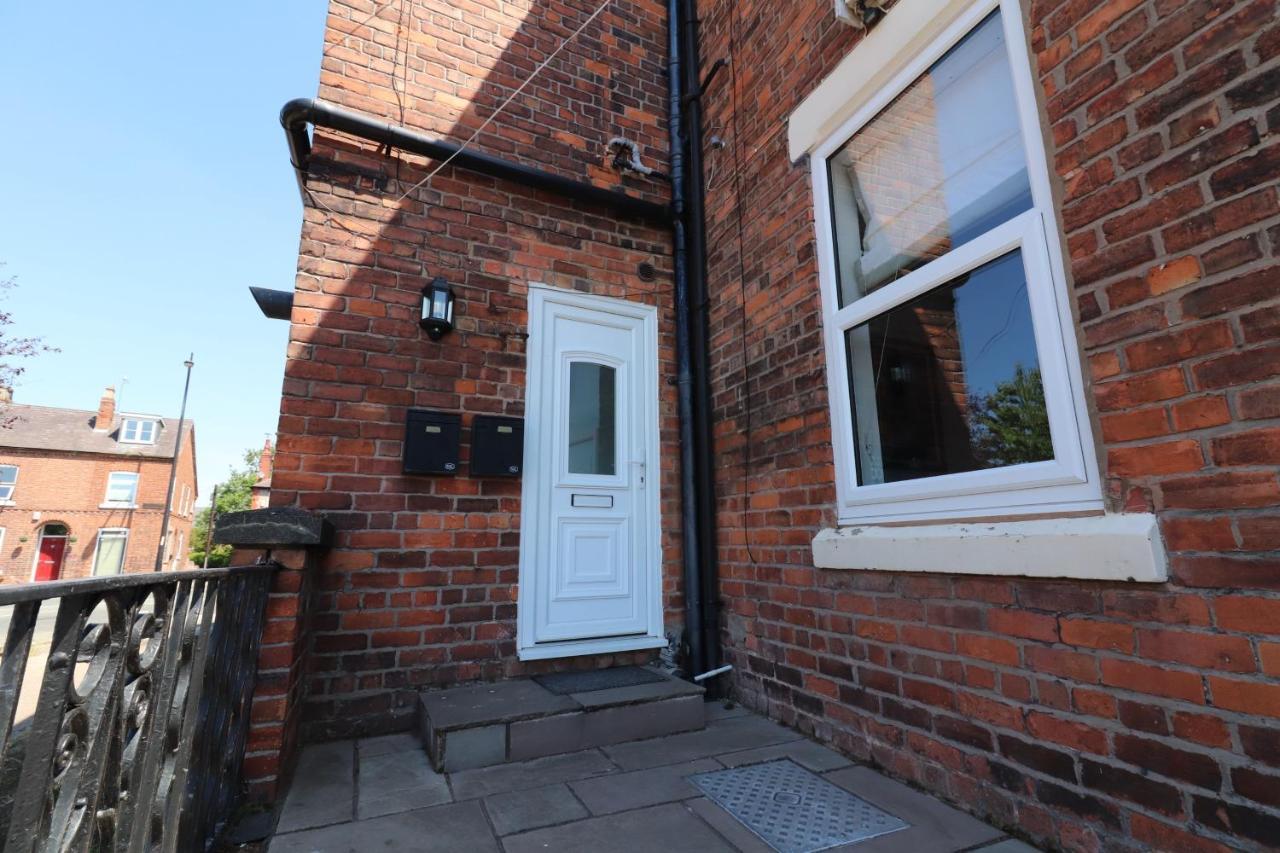 Hope House Apartments Chester Exterior photo